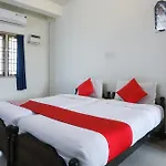 Hotel O D-Qube Hotels